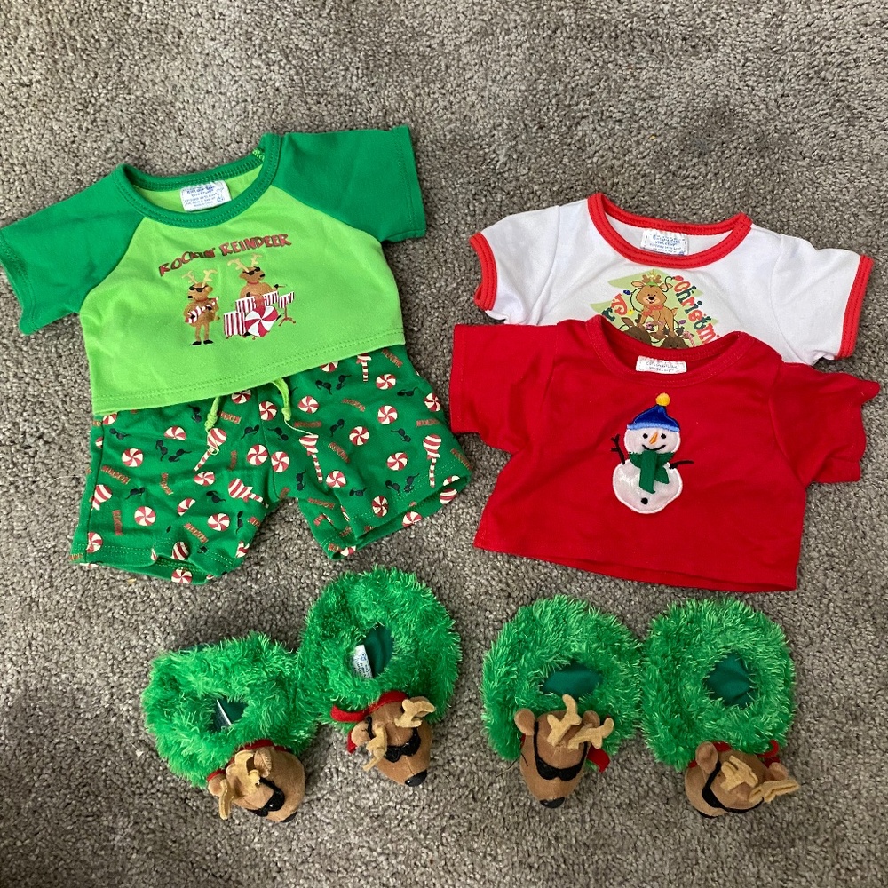 Build a Bear holiday bundle